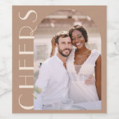 Monochromatische Cheers Arch Foto Hochzeit Weinetikett (Einzelnes Label)