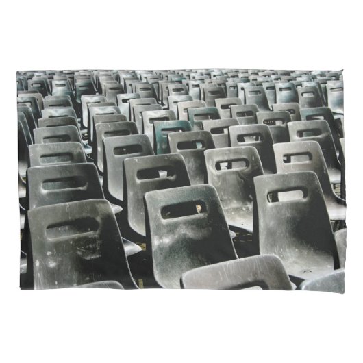 Monochromatische graue Stühle Kissenbezug (Vorderseite)