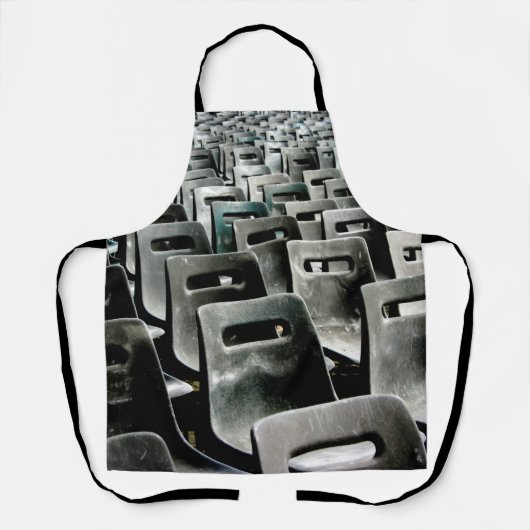 Monochromatische graue Stühle Schürze (Vorderseite)