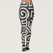 monochromatisches geometrisches Labyrinth Leggings (Rückseite)