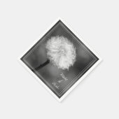 Monochromatisches Make-up aus weichem Kronenpapier Serviette (Ecke)