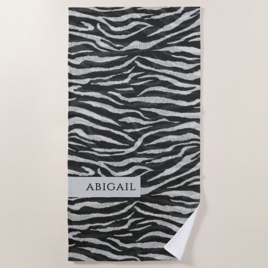 Monochrome Animal Print and Name Strandtuch (Vorderseite)