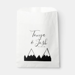 Monochrome Berggipfel-Landhochzeit Geschenktütchen