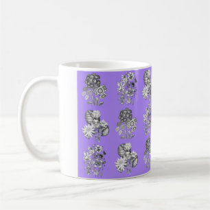 Monochrome Blumen auf lila Hintergrund Kaffeetasse