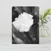 Monochrome Blüte Einladung (Stehend Vorderseite)