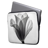 Monochrome botanical fine art photograph laptopschutzhülle (Vorderseite Links)