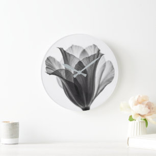Monochrome botanische Kunstfotografie Große Wanduhr