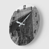 Monochrome Kinzua Skywalk Eisenbahnbrücke Große Wanduhr (Winkel)
