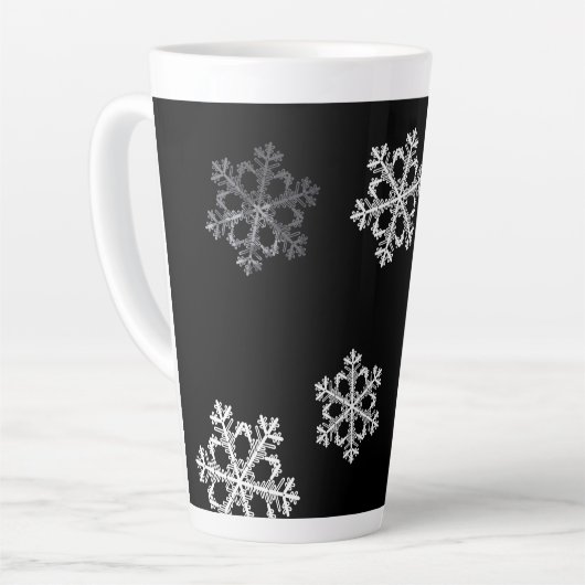 Monochrome Minimalistisch Snowflake Weihnachtsmust Milchtasse (Linke Ecke)