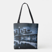 Monochrome New York Skyline Nightscape Tasche (Rückseite)
