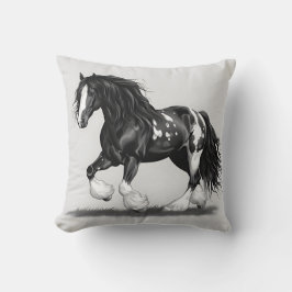 Monochrome Sinti und Roma Vanner Pferd Kissen