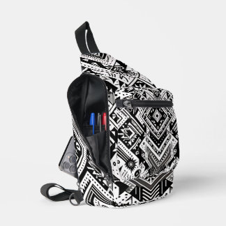 Monochrome Tribal- Bold Symmetrie in Schwarz Crossbody Bag