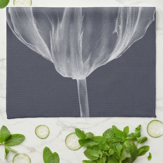 Monochrome Tulip I Handtuch (Gefaltet)