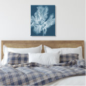 Monochrome Tulip II Leinwanddruck (Insitu (Schlafzimmer))