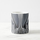Monochrome Tunnel-Linien Kaffeetasse (Mittel)