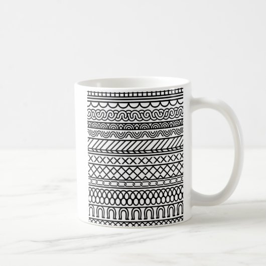 Monochromes Boho-Strickmuster | Tribal Geometrisch Kaffeetasse (Rechts)