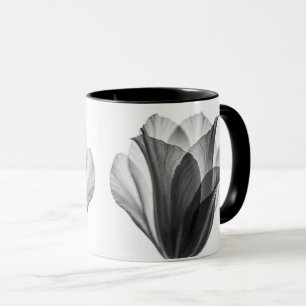 Monochromes botanisches feines Kunstfoto Tasse