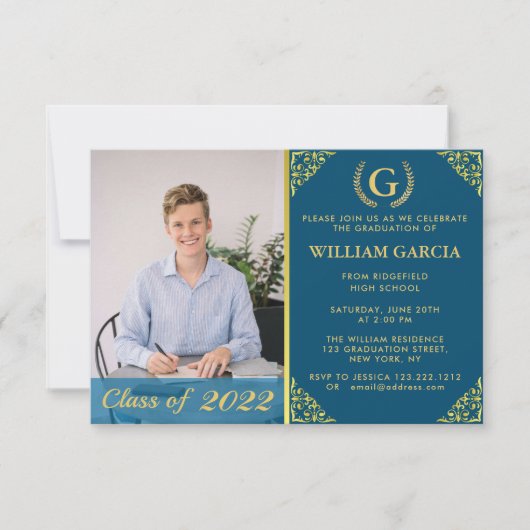 Monogam Golden Laurel Wreath Moderner Abschluss Einladung (Vorderseite)