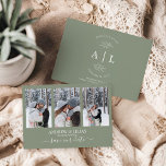 Monografische Hochzeit des modernen Magazins Save The Date<br><div class="desc">Moderne Sage Green Foto Collage Monogram Wedding Save the Date. 3 Foto vorne und ein einfaches Monogramm hinten. Einfach personalisieren, indem Sie jede Information ersetzen. Bitte laden Sie vertikale/portrait Fotos hoch. Stellen Sie sicher, dass Sie die Vorschau vor dem Hinzufügen zum Warenkorb Karo haben. (Beispiel für Fotos von Michail Nilov)...</div>