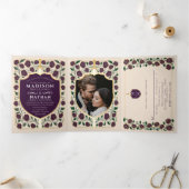 Monografische Hochzeit von Sword & Shield Dreifach Gefaltete Einladung (Innenseite)