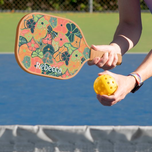 Monogram Add Name Retro Funky Colorful Blume Pickleball Schläger (InSitu)