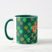 Monogram auf Clover Kleeblatt Pattern auf GREEN Tasse (Links)
