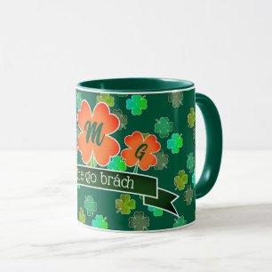 Monogram auf Clover Kleeblatt Pattern auf GREEN Tasse