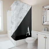 Monogram aus grauem Marmor, Schwarzes Dreieck Duschvorhang (Beispiel)