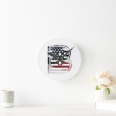 Monogram B USA Flag Runde Wanduhr (Zuhause)