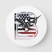 Monogram B USA Flag Runde Wanduhr (Vorderseite)