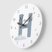 Monogram Baby Initial & Name Nursery Wall Clock Große Wanduhr (Winkel)