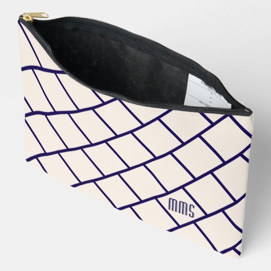 Monogram Beige & Navy Blue Stylish Trellis Pattern Zubehörtasche (Offen)