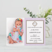 Monogram Birth Announcement Einladung (Stehend Vorderseite)