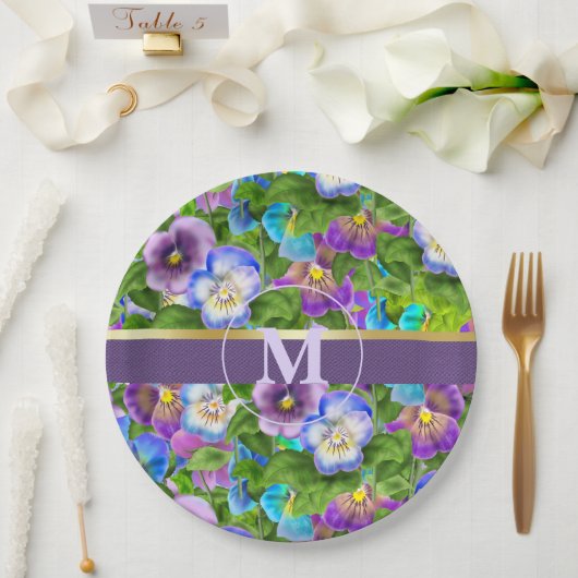 Monogram Birthday Pansy Violet Blume Wasserfarbe Pappteller (Hochzeit)