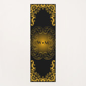 Monogram Black and Gold mit dekorativen Elementen Yogamatte (Vorderseite)
