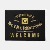 Monogram Black and Gold Welcome Fußmatte (Vorderseite)