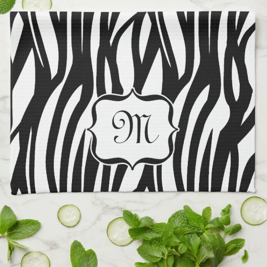 Monogram Black and White Zebra Print Kittuch Handtuch (Gefaltet)