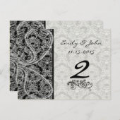 Monogram Black Damask Wedelkarten-Tischnummer Postkarte (Vorne/Hinten)