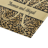 Monogram Black Gold Leopard Print Cheetah Animal Schneidebrett (Ecke)