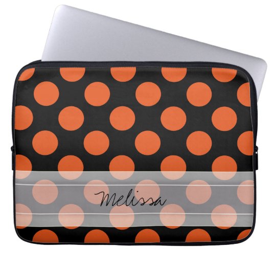 Monogram Black Orange Chic Polka Dot Pattern Laptopschutzhülle (Vorderseite)