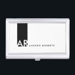 Monogram Black Red Clean Business Card Inhaber Visitenkarten Etui<br><div class="desc">Passen Sie dieses moderne, weiße Profil- oder Visitenkartendesign mit einem schwarzen vertikalen Streifen mit Monogramm an. Dieses zeitgenössische Berufliche Minimalistische Template sieht sauber und frisch aus, es ist schick aussehen ist sehr effektiv und auffällig. Wenn Sie dieses Design in irgendeiner anderen Farbe haben möchten, dann zögern Sie nicht mich zu...</div>