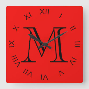 Monogram Black Roman Numbers on Red Wccn Quadratische Wanduhr