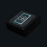 Monogram Black Stone Abstrakt Grunge Textur Geschenkbox<br><div class="desc">Eine cool aussehende,  schwarze Marmorsteinstruktur. Schnitte,  Scrapie,  Narben und zufällige Zeichen verleihen ihm Tiefe und Persönlichkeit. Personalisieren Sie mit Ihrem Initial / Monogramm in einem extravagant eleganten weißen Schriftart. Monogramm wird in einem glänzenden neonfarbenen blauen Rahmen platziert.</div>
