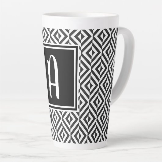 Monogram Black & White Diamond Muster Milchtasse (Rechte Ecke)