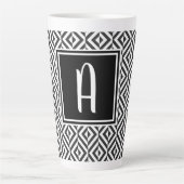Monogram Black & White Diamond Muster Milchtasse (Vorderseite)
