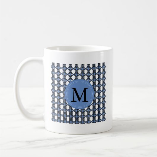 Monogram Blue Abstrakt Scarab Muster Kaffeetasse (Links)