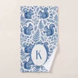 Monogram Blue Chinoiserie Squirrel Woodland Bath Handtuch