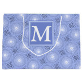 Monogram Blue Circles pattern Große Geschenktüte (Vorderseite)