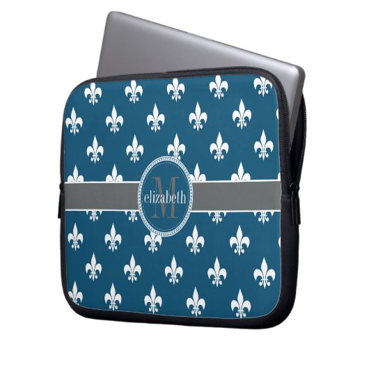 Monogram, Blue Grey White Lilie Laptopschutzhülle (Vorderseite Links)