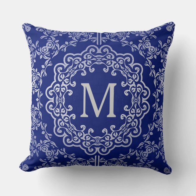 Monogram Blue & Silver Filigree Motif Throw Kissen (Vorderseite)